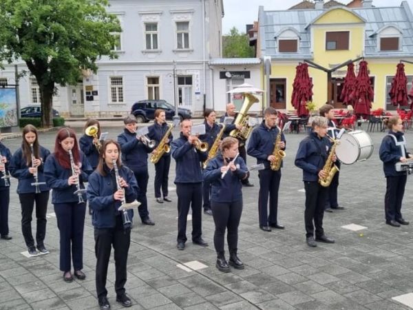 PROMENADNI NASTUP GRADSKE LIMENE GLAZBE ZA DAN DRŽAVNOSTI