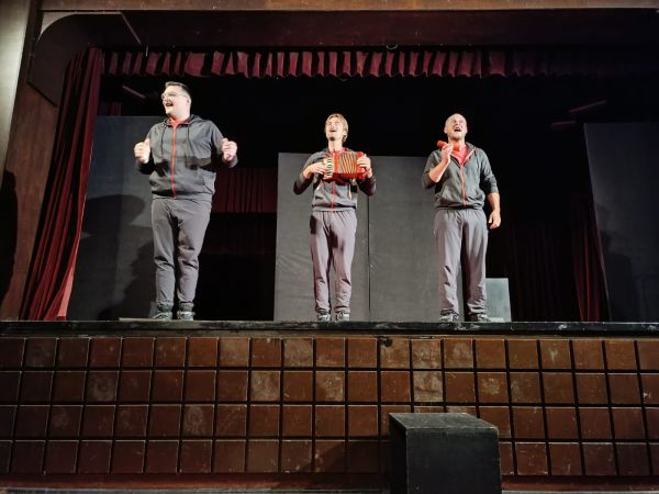 ROTARIJANCI GOSPIĆA SA REALISTIMA OSIGURAVAJU SREDSTVA ZA MURAL POSVEČEN  MIROSLAVU KRALJEVIĆU